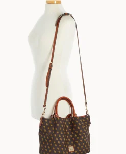 Dooney & Bourke Ready For the Getaway | Picnic in the Park^Gretta Brenna