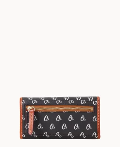 Dooney & Bourke Grab and Go | Clutches^MLB Continental Clutch