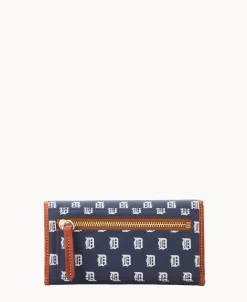 Dooney & Bourke Grab and Go | Clutches^MLB Continental Clutch