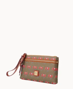 Dooney & Bourke Grab and Go | Wristlets^NFL Buccaneers Double Zip Wristlet