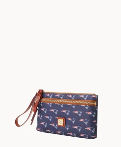 Dooney & Bourke Grab and Go | Wristlets^NFL Patriots Double Zip Wristlet