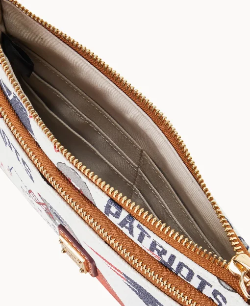 Dooney & Bourke Grab and Go | Wristlets^NFL Patriots Double Zip Wristlet