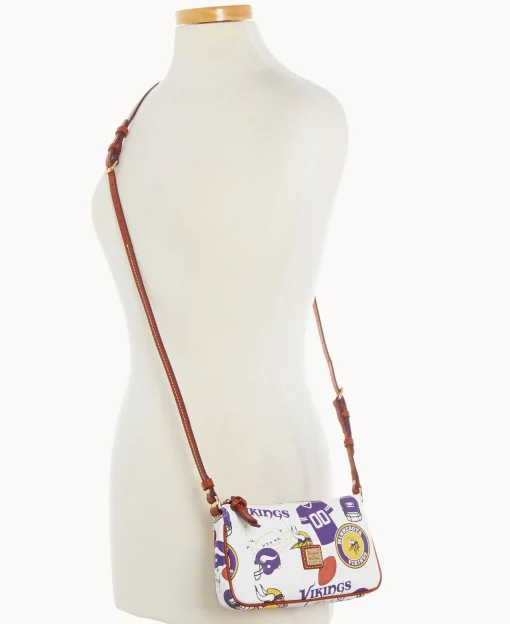 Dooney & Bourke Game Day Ready | Printed Fabric^NFL Lexi Crossbody Sm Coin Case