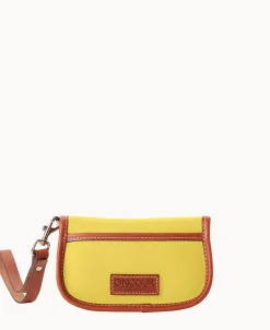Dooney & Bourke Grab and Go | Wristlets^Oncour Cabriolet Flap Wristlet