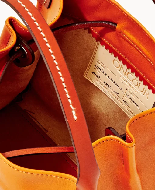 Dooney & Bourke Ready For the Getaway | Smooth Leather^Oncour Victoria Mini Full Up