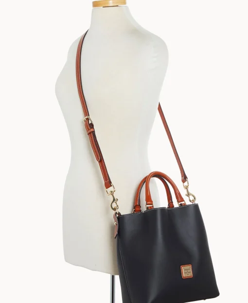 Dooney & Bourke Picnic in the Park | Pebbled Leather^Penrose Small Barlow